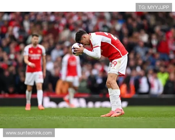 阿森纳冲击四连胜零封壮举再现十一年前辉煌时刻的历史性表现再度